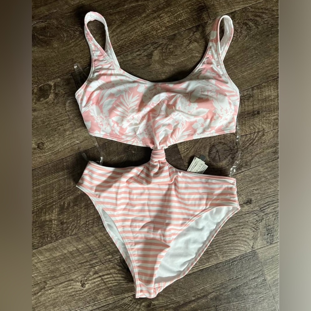 NEW Abercrombie & Fitch medium cheeky fit Pink swim bathing suit one piece BNWT